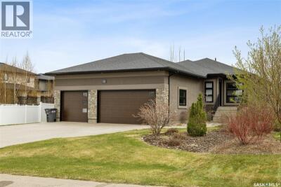 4 College CRESCENT, White City