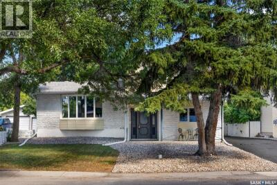 305 Hanley CRESCENT, Regina 305 Hanley CRESCENT, Regina