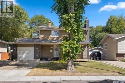 48 French CRESCENT, Regina 48 French CRESCENT, Regina
